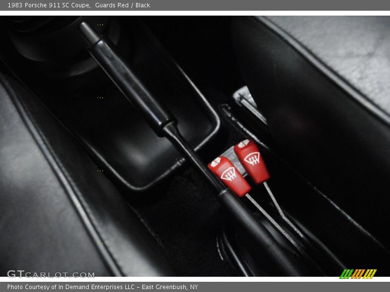 Controls of 1983 911 SC Coupe