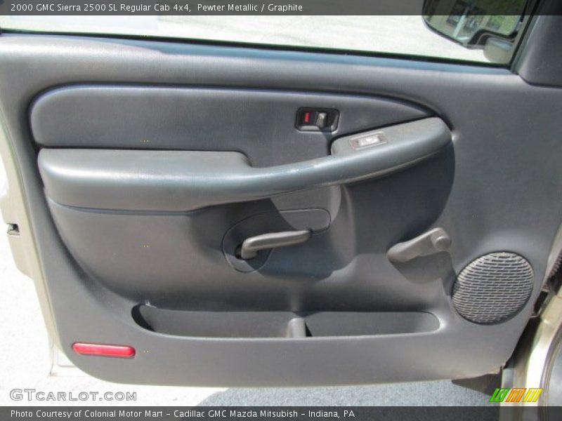 Door Panel of 2000 Sierra 2500 SL Regular Cab 4x4