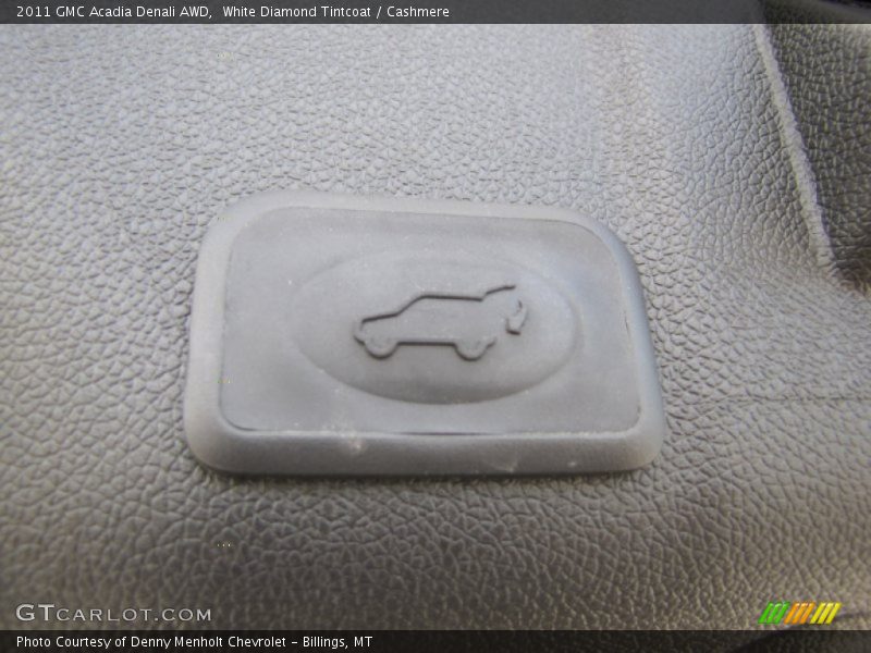 White Diamond Tintcoat / Cashmere 2011 GMC Acadia Denali AWD