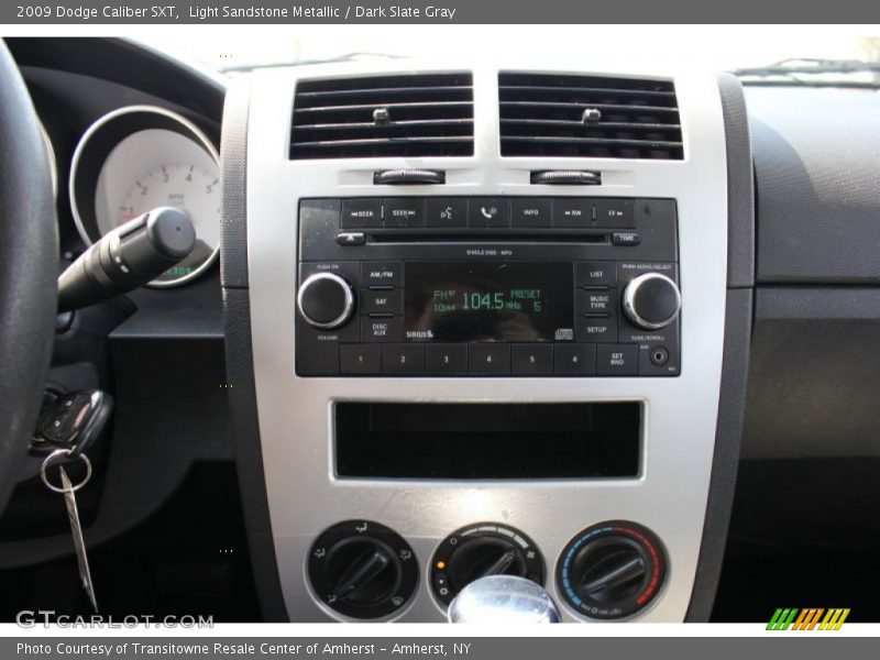 Light Sandstone Metallic / Dark Slate Gray 2009 Dodge Caliber SXT