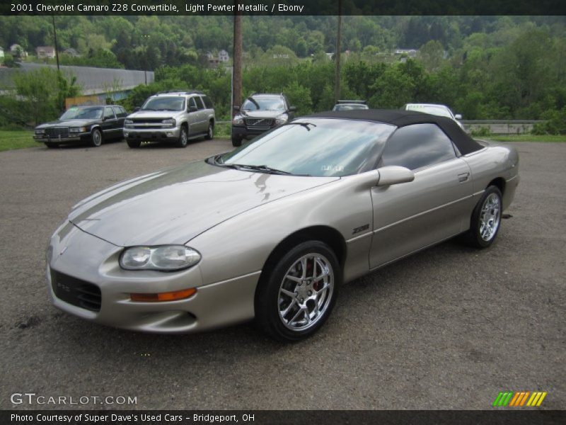 Front 3/4 View of 2001 Camaro Z28 Convertible
