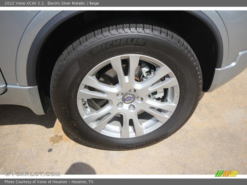 Electric Silver Metallic / Beige 2013 Volvo XC90 3.2