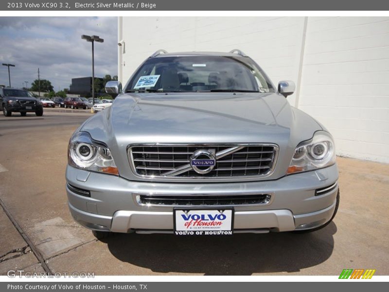 Electric Silver Metallic / Beige 2013 Volvo XC90 3.2