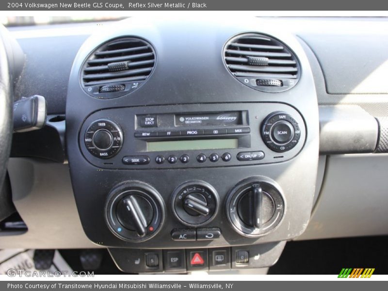 Controls of 2004 New Beetle GLS Coupe