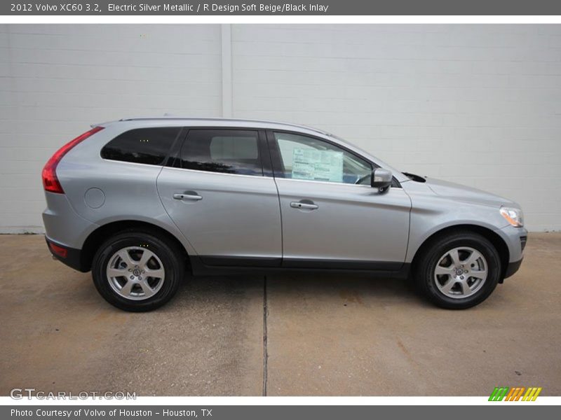 Electric Silver Metallic / R Design Soft Beige/Black Inlay 2012 Volvo XC60 3.2
