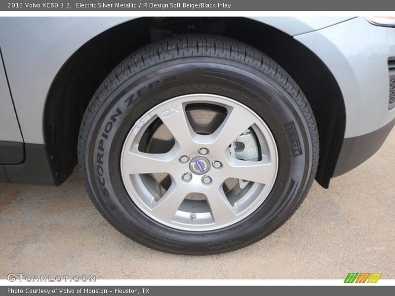 Electric Silver Metallic / R Design Soft Beige/Black Inlay 2012 Volvo XC60 3.2