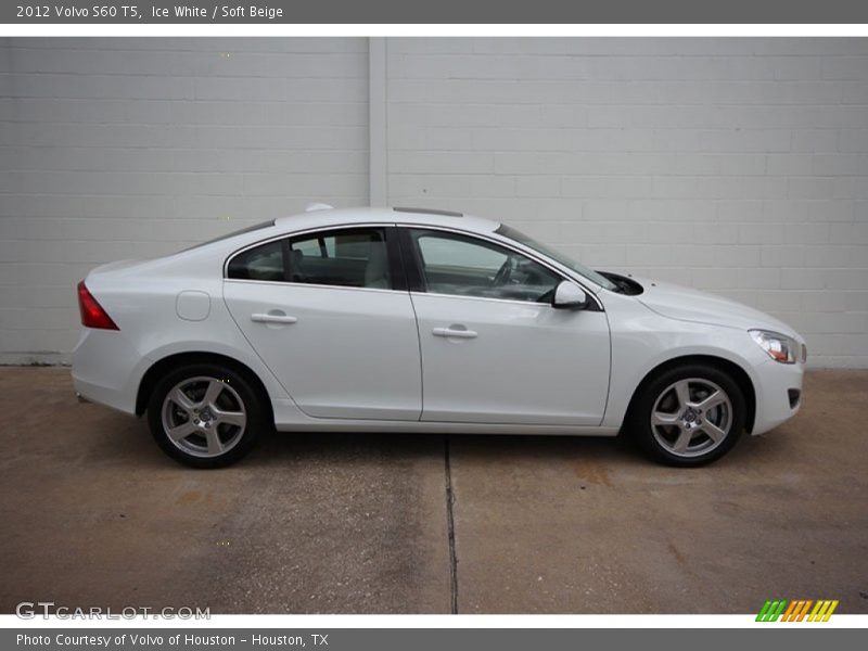 Ice White / Soft Beige 2012 Volvo S60 T5