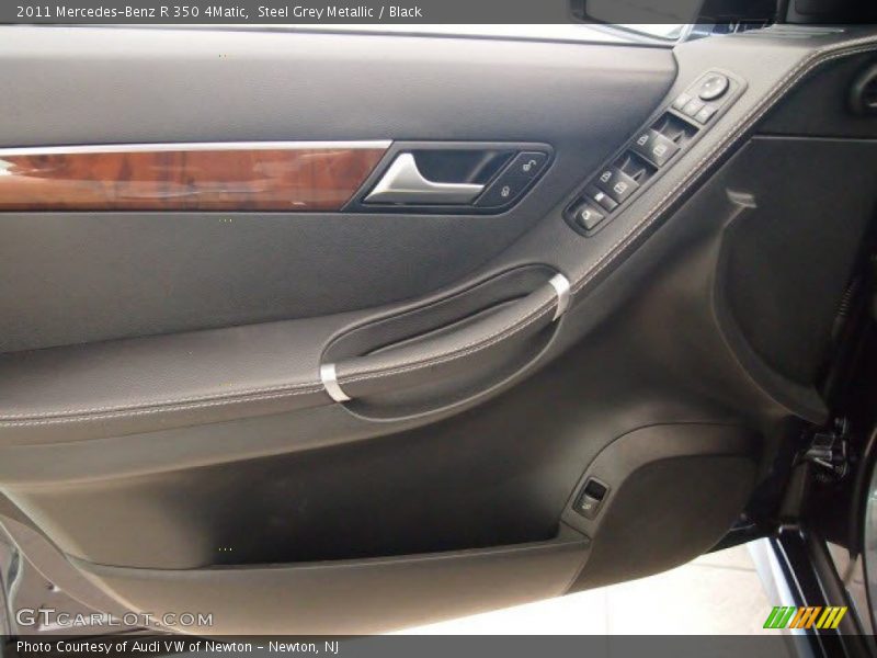 Steel Grey Metallic / Black 2011 Mercedes-Benz R 350 4Matic