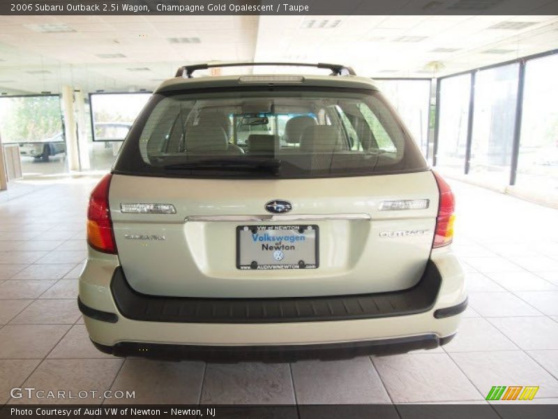 Champagne Gold Opalescent / Taupe 2006 Subaru Outback 2.5i Wagon