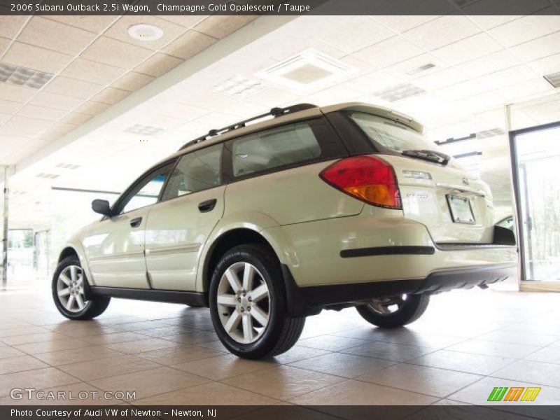 Champagne Gold Opalescent / Taupe 2006 Subaru Outback 2.5i Wagon