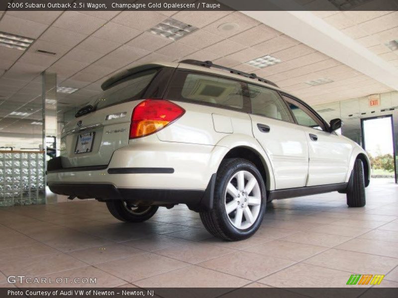 Champagne Gold Opalescent / Taupe 2006 Subaru Outback 2.5i Wagon