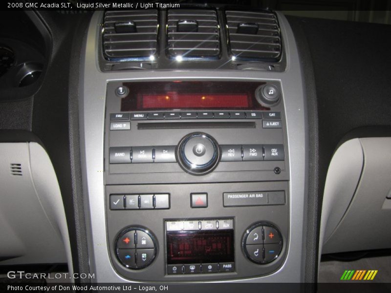 Liquid Silver Metallic / Light Titanium 2008 GMC Acadia SLT