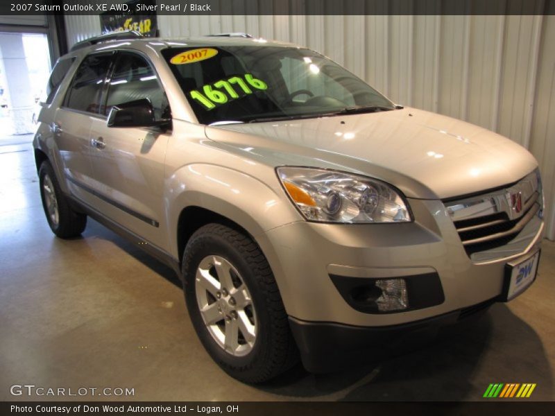 Silver Pearl / Black 2007 Saturn Outlook XE AWD