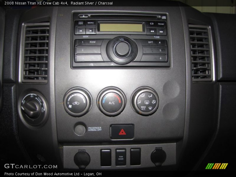 Radiant Silver / Charcoal 2008 Nissan Titan XE Crew Cab 4x4