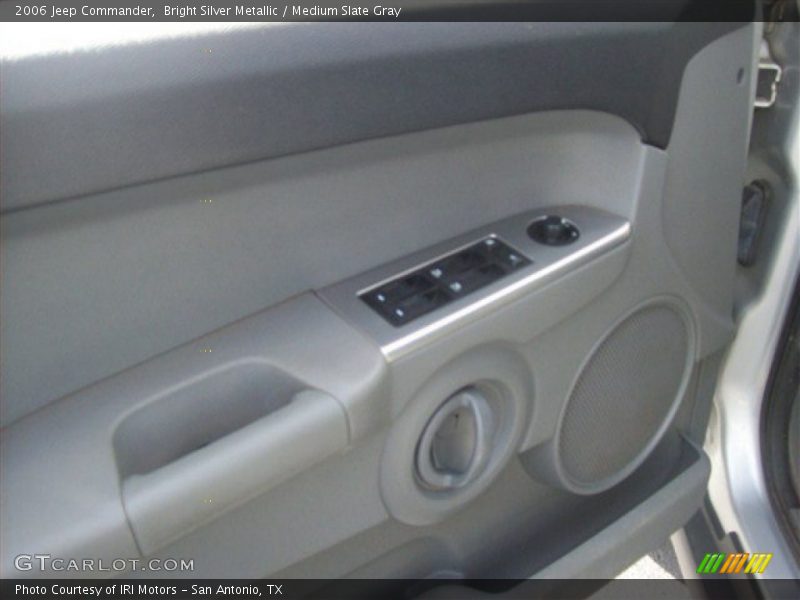 Bright Silver Metallic / Medium Slate Gray 2006 Jeep Commander