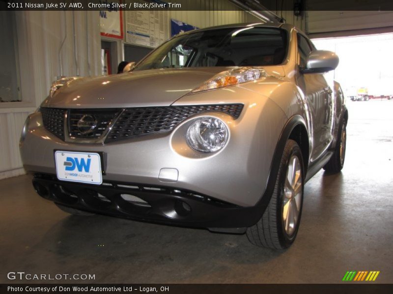 Chrome Silver / Black/Silver Trim 2011 Nissan Juke SV AWD