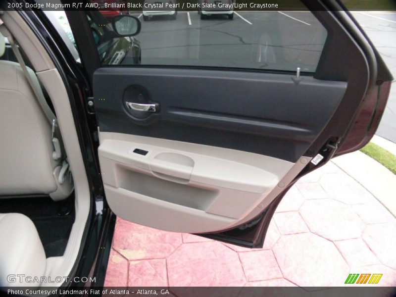 Brilliant Black Crystal Pearl / Dark Slate Gray/Light Graystone 2005 Dodge Magnum R/T AWD