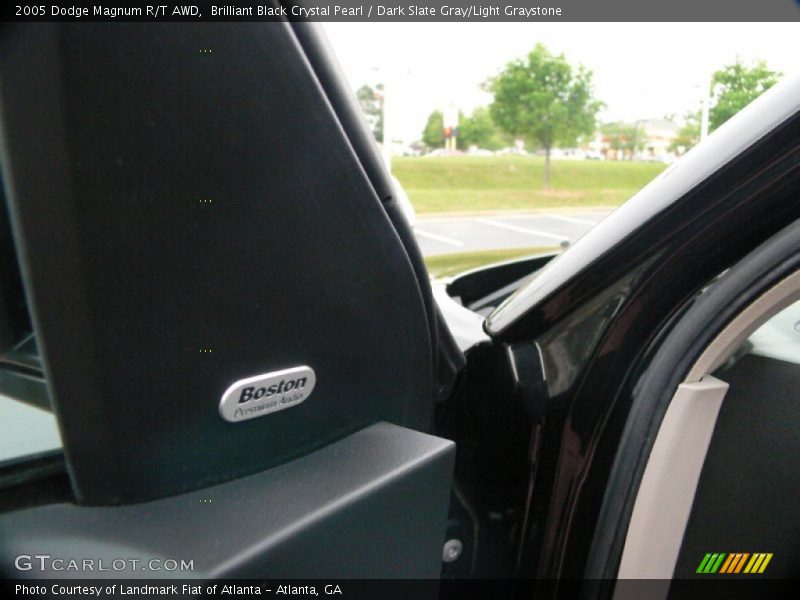 Brilliant Black Crystal Pearl / Dark Slate Gray/Light Graystone 2005 Dodge Magnum R/T AWD