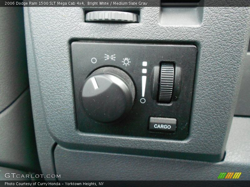 Bright White / Medium Slate Gray 2006 Dodge Ram 1500 SLT Mega Cab 4x4