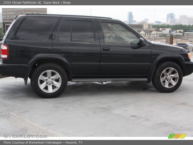 Super Black / Beige 2003 Nissan Pathfinder LE