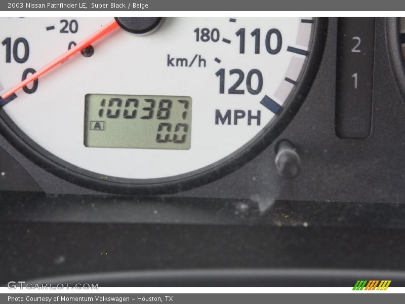 Super Black / Beige 2003 Nissan Pathfinder LE