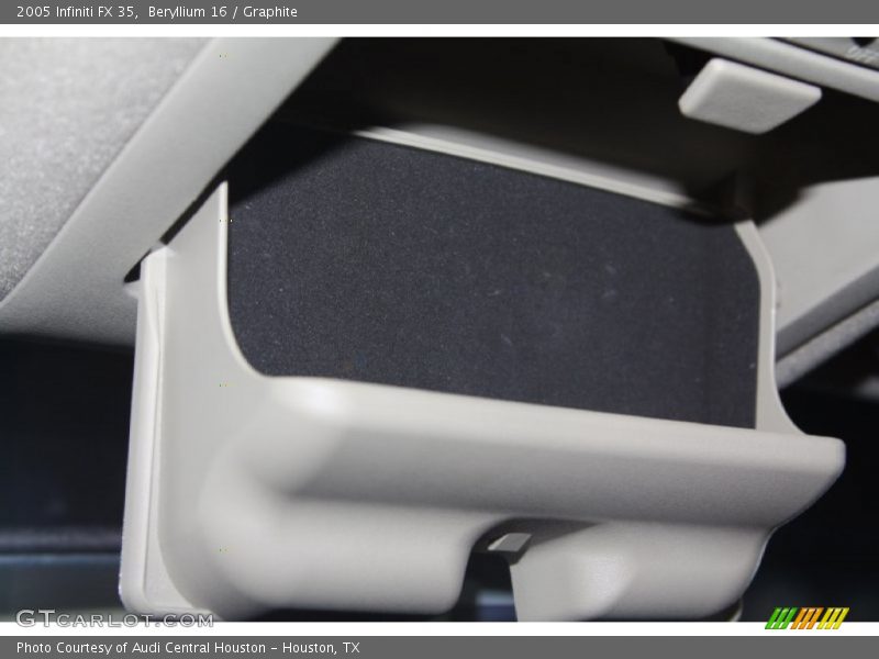 Beryllium 16 / Graphite 2005 Infiniti FX 35