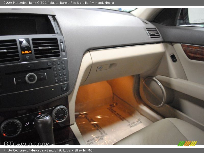 Barolo Red Metallic / Almond/Mocha 2009 Mercedes-Benz C 300 4Matic