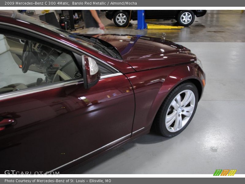 Barolo Red Metallic / Almond/Mocha 2009 Mercedes-Benz C 300 4Matic