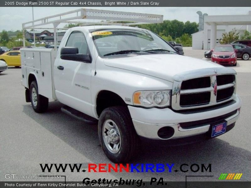 Bright White / Dark Slate Gray 2005 Dodge Ram 2500 ST Regular Cab 4x4 Chassis
