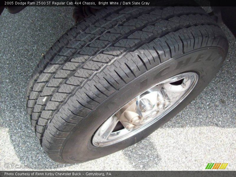 Bright White / Dark Slate Gray 2005 Dodge Ram 2500 ST Regular Cab 4x4 Chassis
