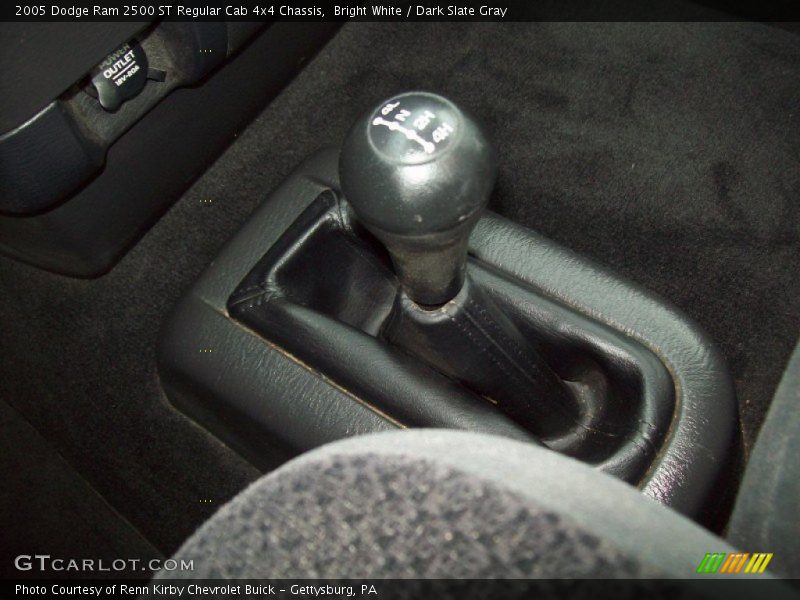 Bright White / Dark Slate Gray 2005 Dodge Ram 2500 ST Regular Cab 4x4 Chassis