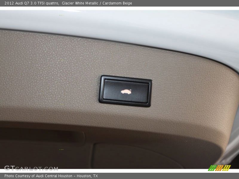 Glacier White Metallic / Cardamom Beige 2012 Audi Q7 3.0 TFSI quattro