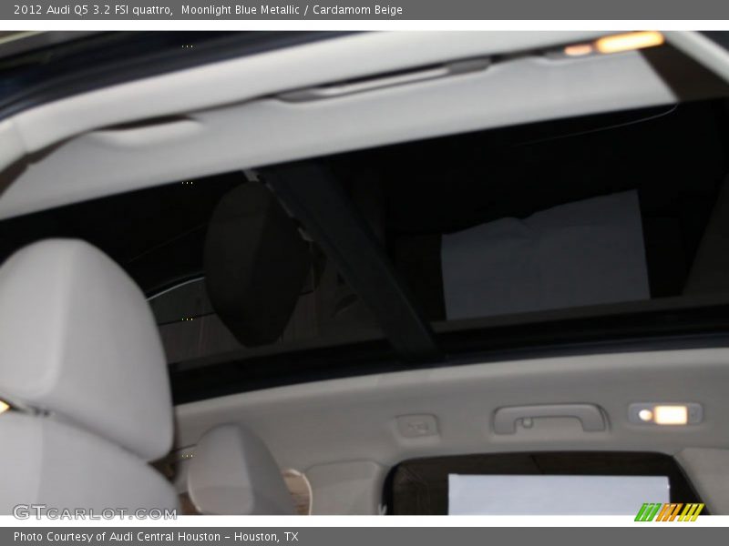 Moonlight Blue Metallic / Cardamom Beige 2012 Audi Q5 3.2 FSI quattro