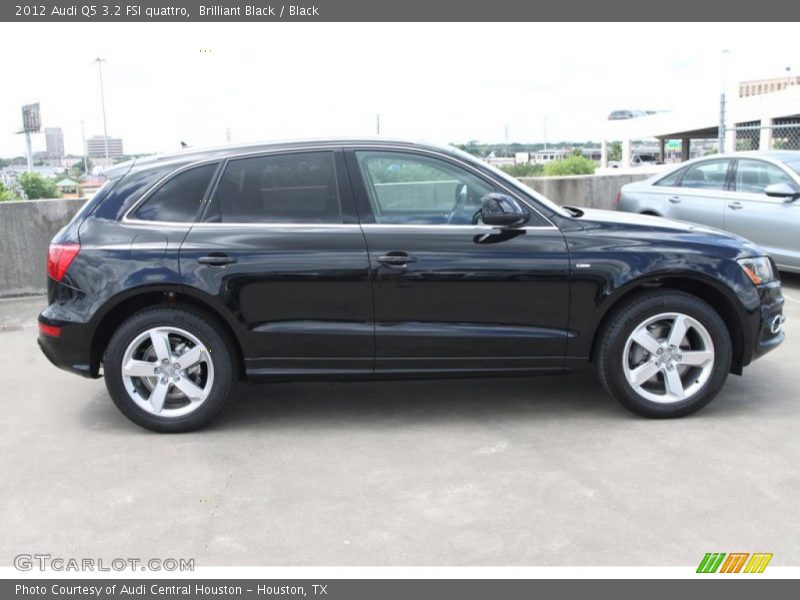 Brilliant Black / Black 2012 Audi Q5 3.2 FSI quattro