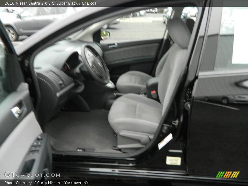 Super Black / Charcoal 2010 Nissan Sentra 2.0 SR