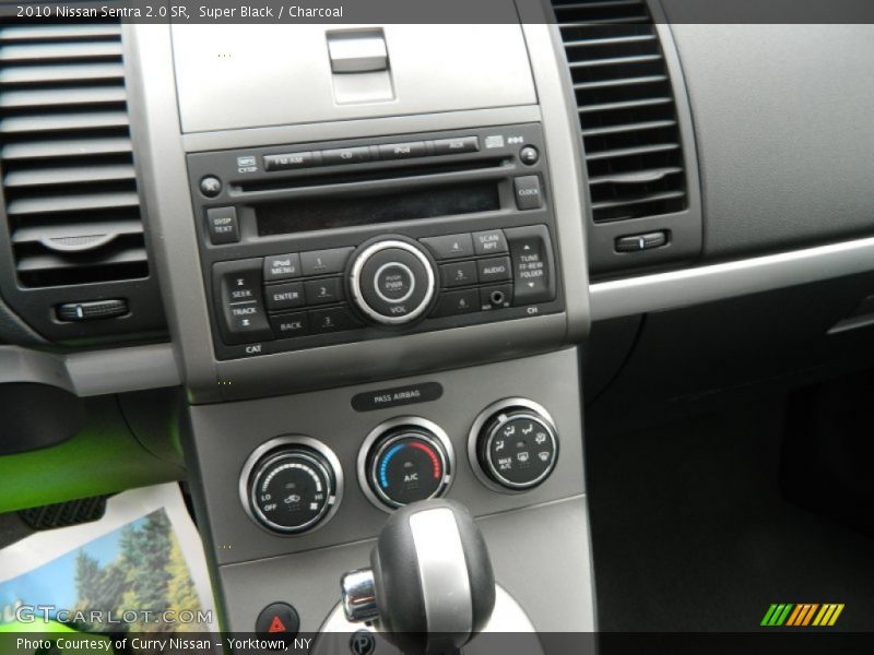 Super Black / Charcoal 2010 Nissan Sentra 2.0 SR