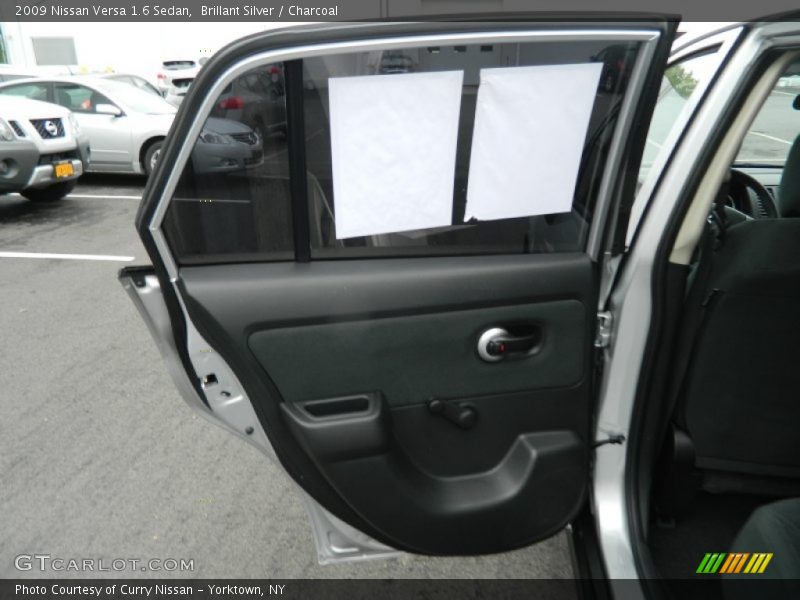 Brillant Silver / Charcoal 2009 Nissan Versa 1.6 Sedan