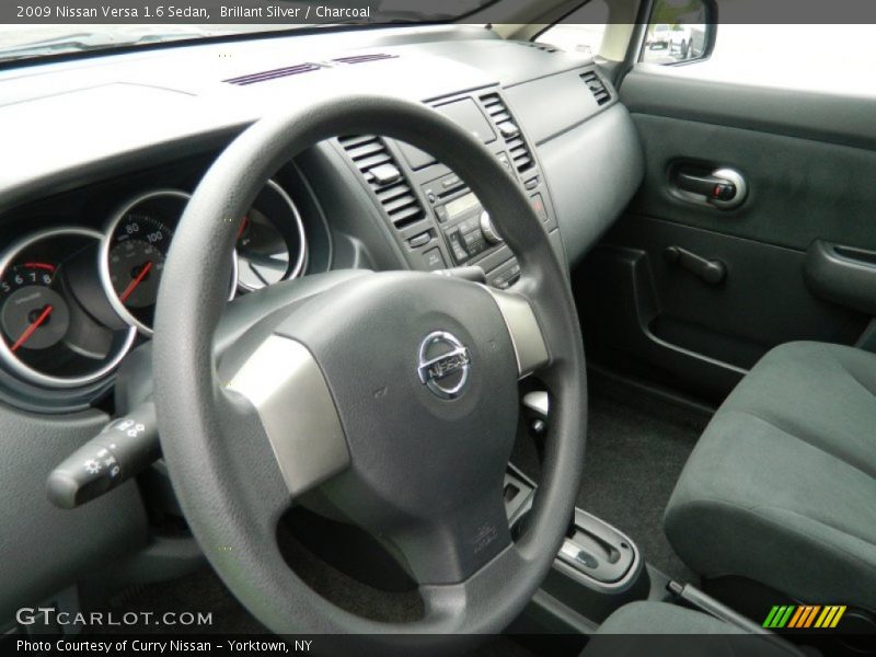 Brillant Silver / Charcoal 2009 Nissan Versa 1.6 Sedan