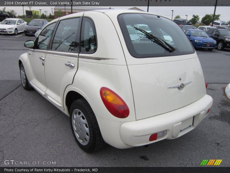 Cool Vanilla / Dark Slate Gray 2004 Chrysler PT Cruiser