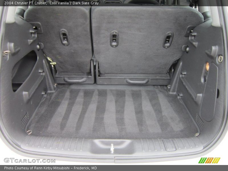 Cool Vanilla / Dark Slate Gray 2004 Chrysler PT Cruiser