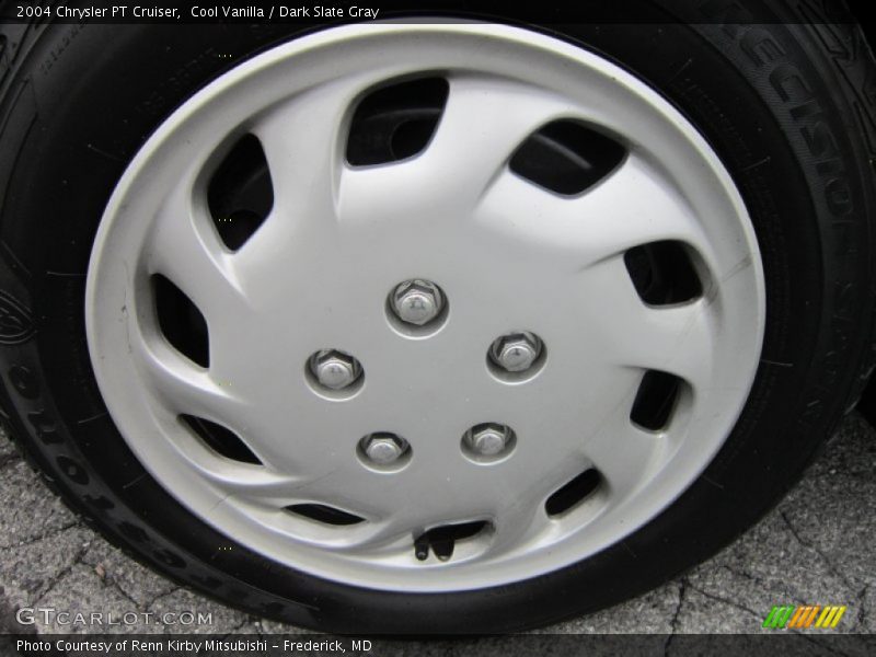 Cool Vanilla / Dark Slate Gray 2004 Chrysler PT Cruiser