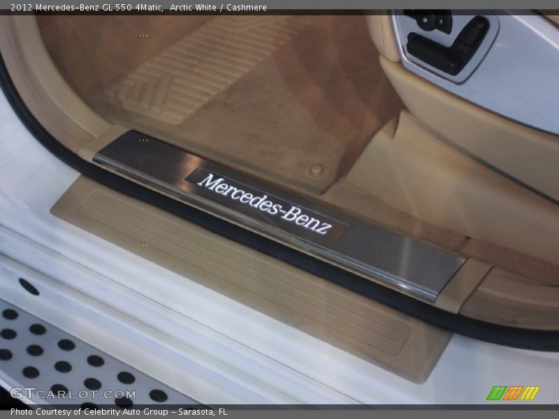 Arctic White / Cashmere 2012 Mercedes-Benz GL 550 4Matic