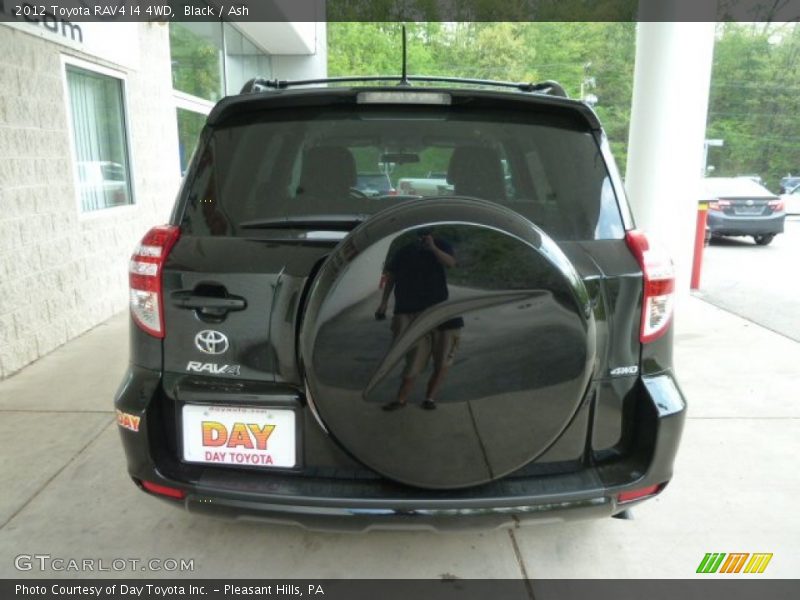 Black / Ash 2012 Toyota RAV4 I4 4WD