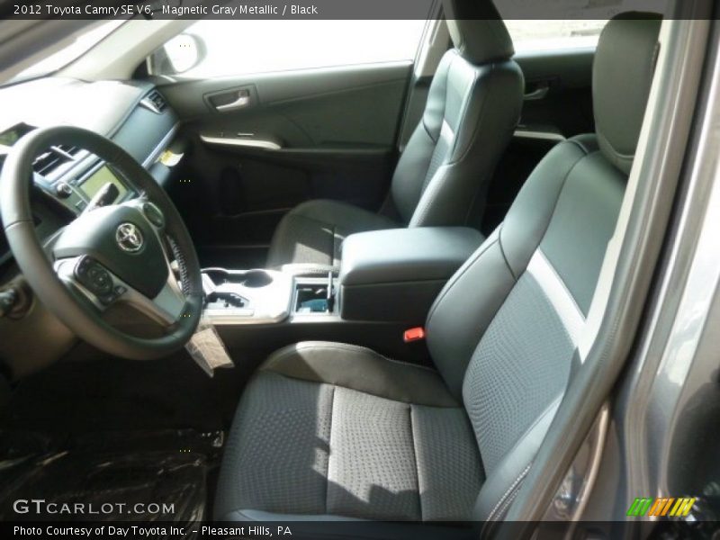 Magnetic Gray Metallic / Black 2012 Toyota Camry SE V6
