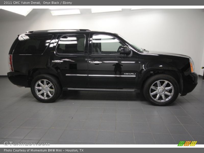 Onyx Black / Ebony 2011 GMC Yukon Denali