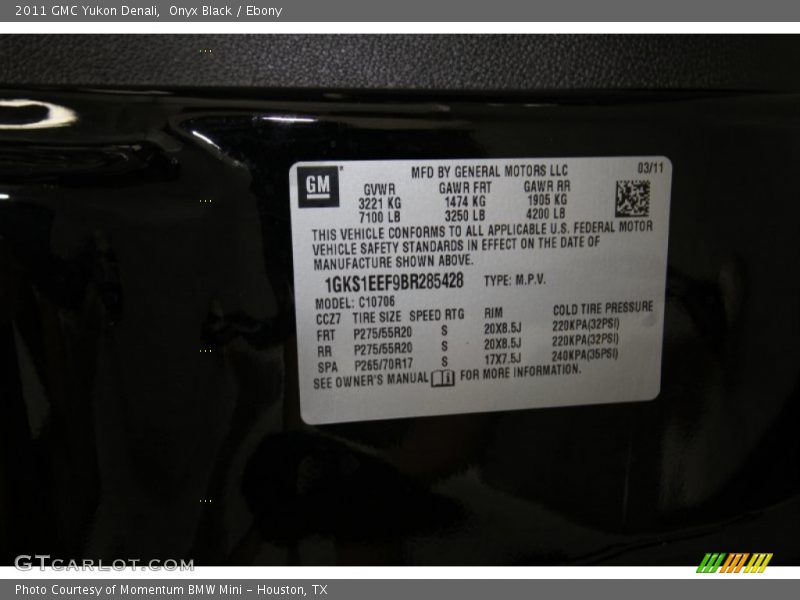 Onyx Black / Ebony 2011 GMC Yukon Denali