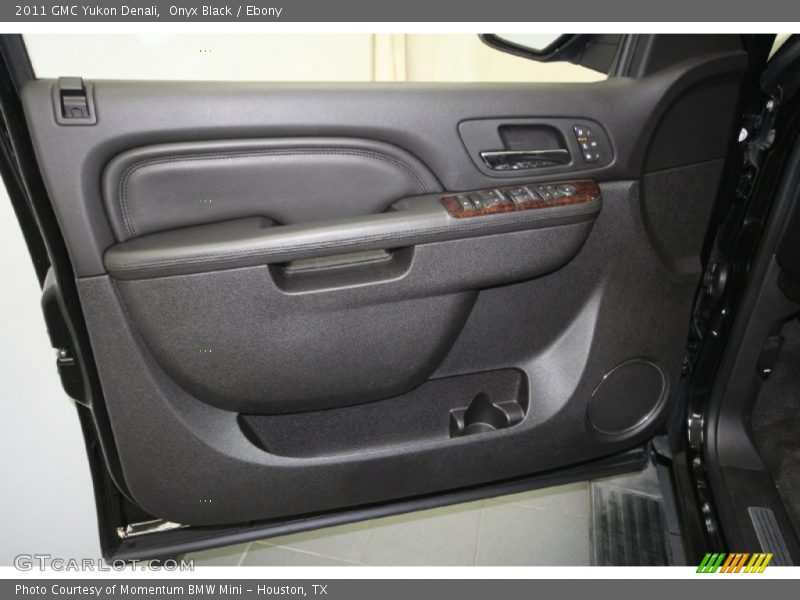Onyx Black / Ebony 2011 GMC Yukon Denali