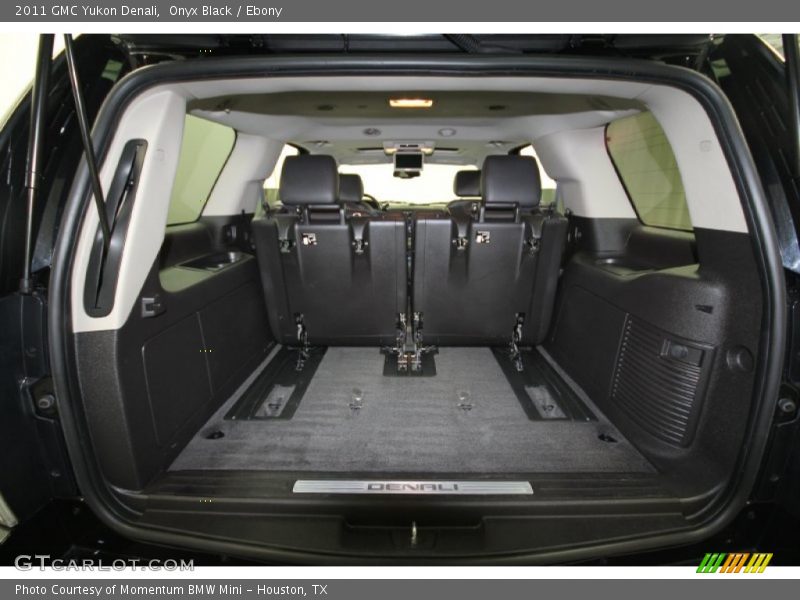 Onyx Black / Ebony 2011 GMC Yukon Denali