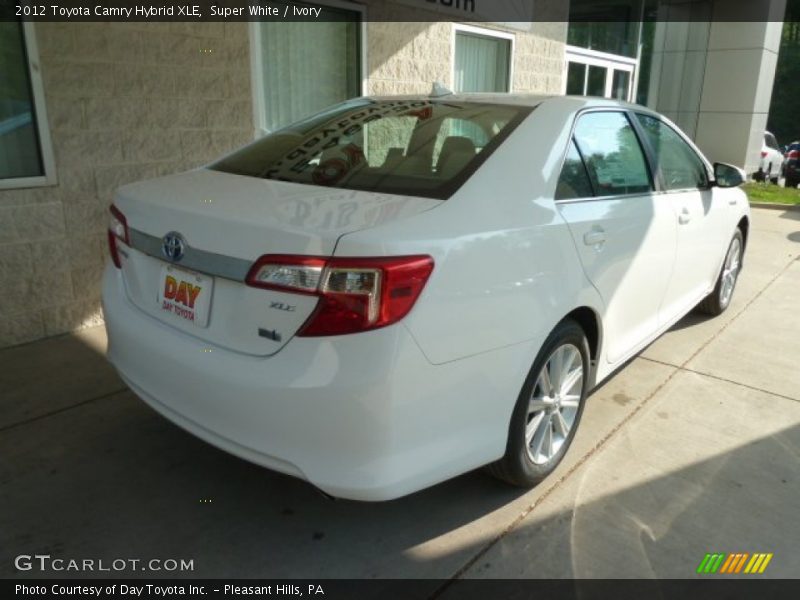 Super White / Ivory 2012 Toyota Camry Hybrid XLE