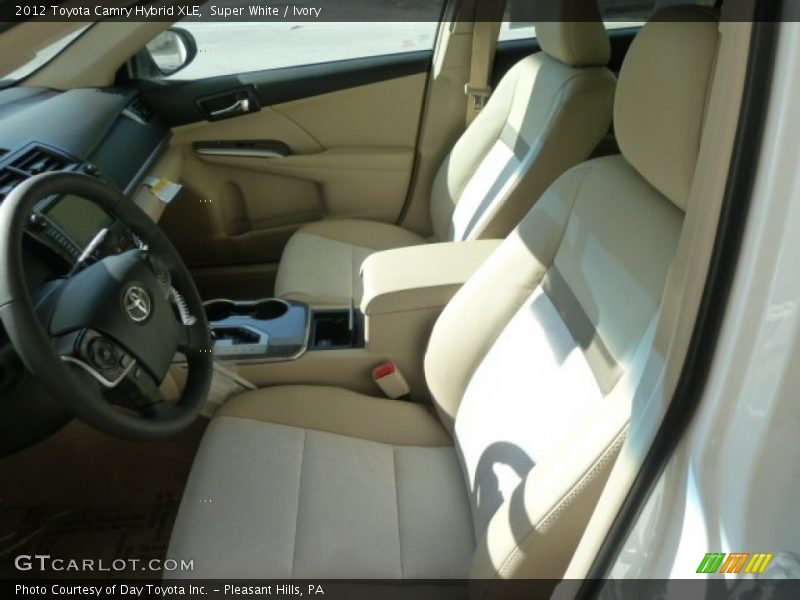 Super White / Ivory 2012 Toyota Camry Hybrid XLE